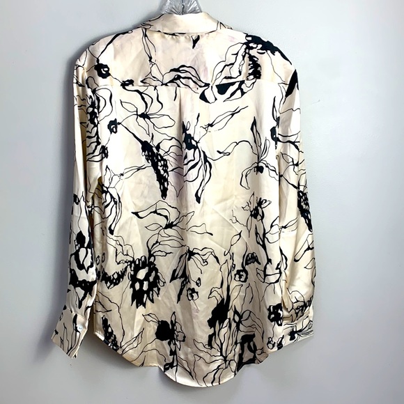 Rachel Zoe Silk Feel Floral Button Up Shirt - Picture 6 of 9